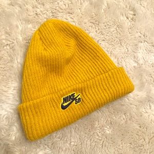 Nike SB Yellow beanie